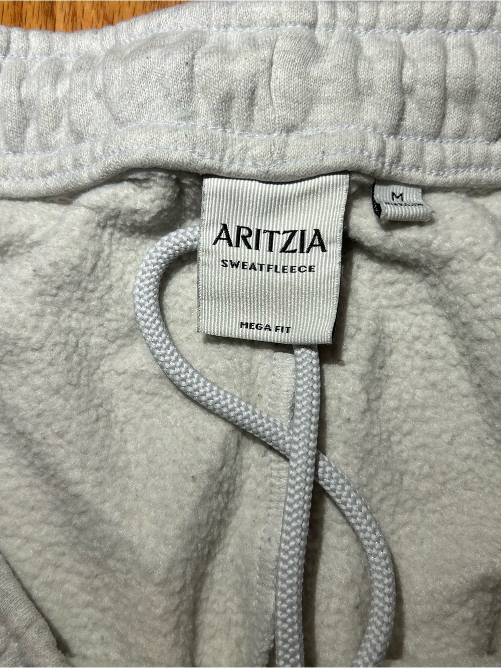 Aritzia Sweatpants - Comfortable Everyday Bottoms - Picture 3 of 3